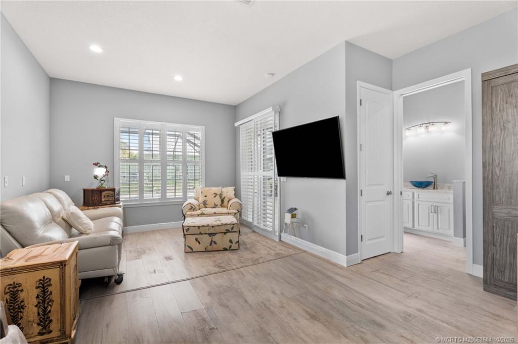 2441 SE North Lookout Blvd