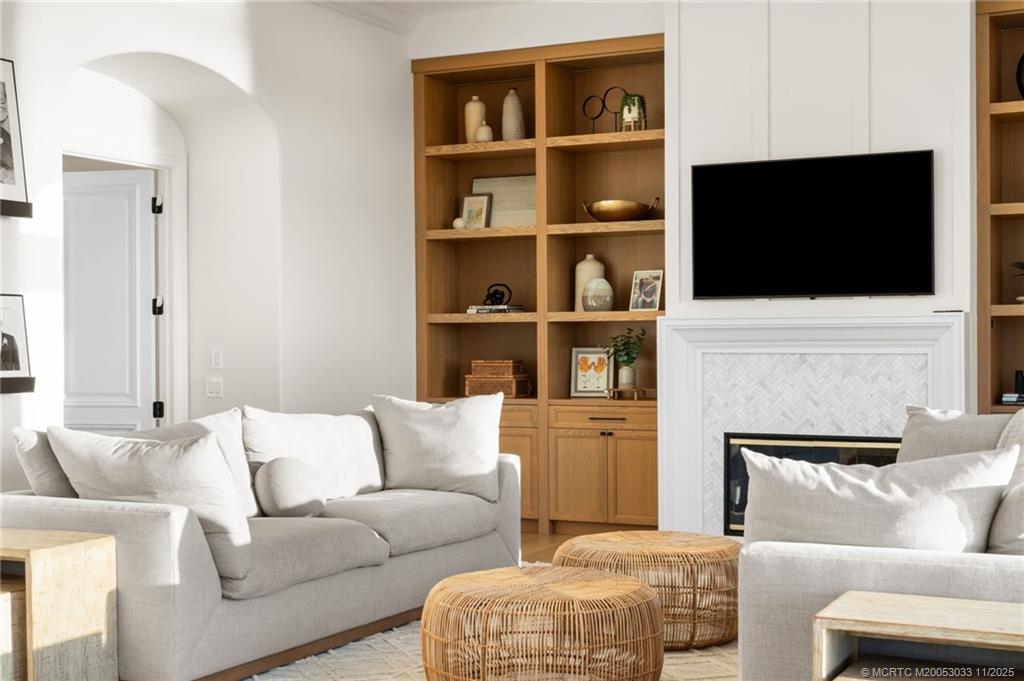 130 N Sewalls Point Road