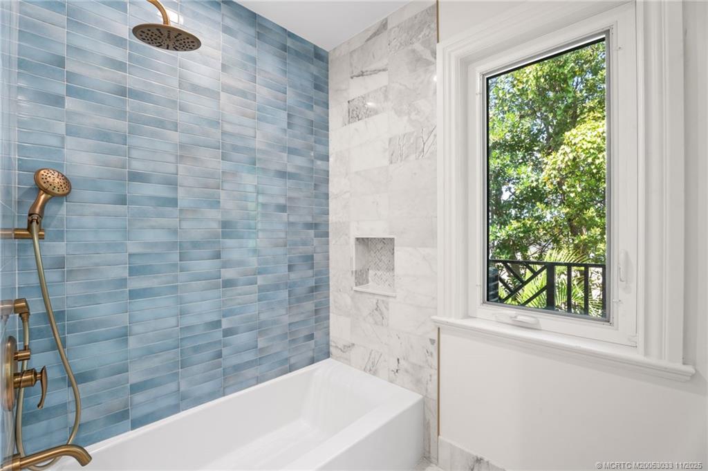 130 N Sewalls Point Road