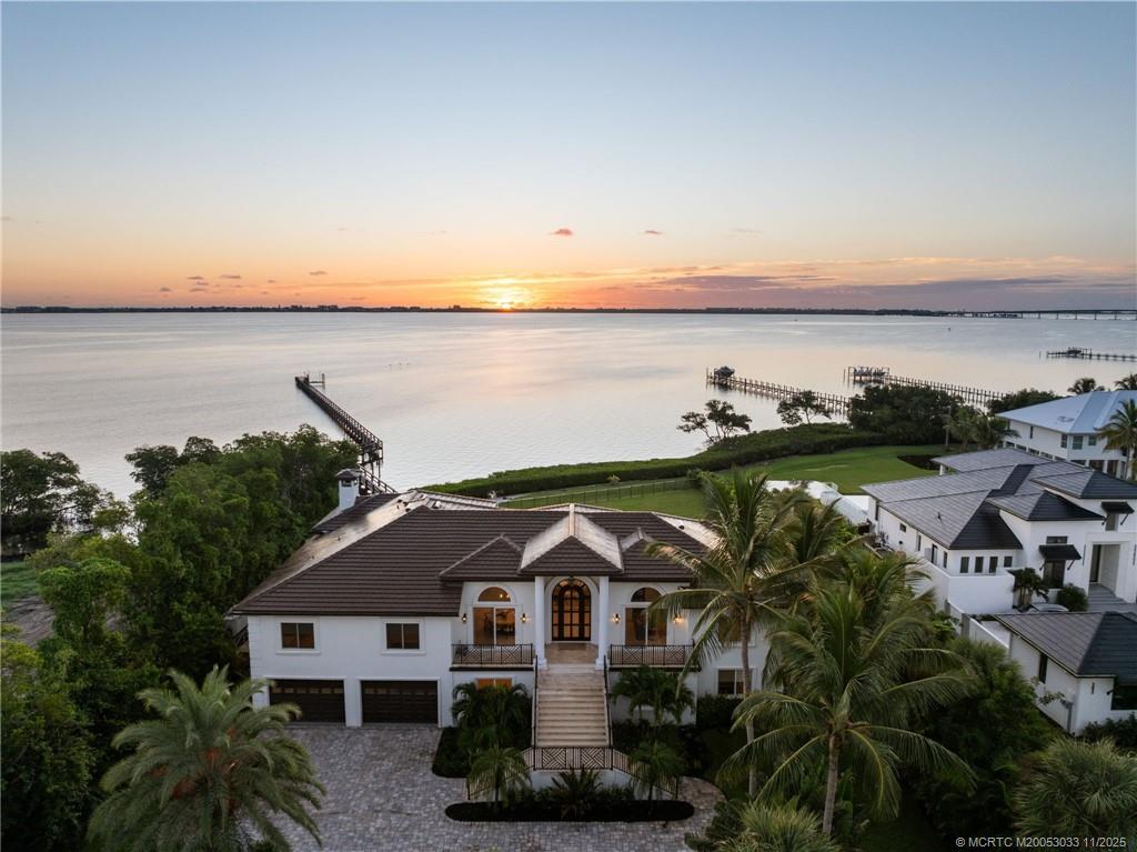 130 N Sewalls Point Road