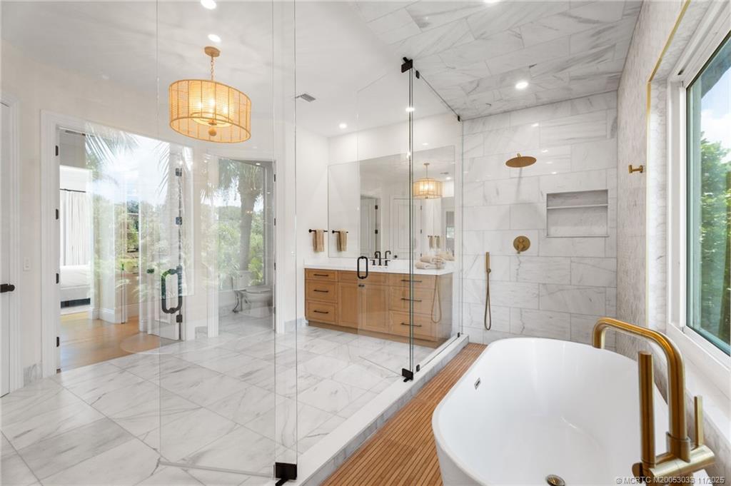 130 N Sewalls Point Road