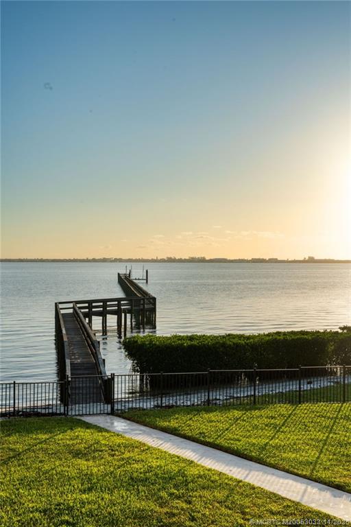 130 N Sewalls Point Road