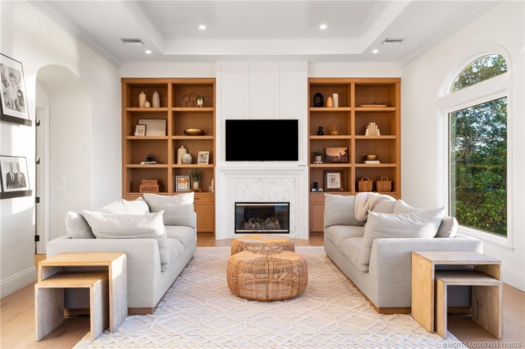 130 N Sewalls Point Road