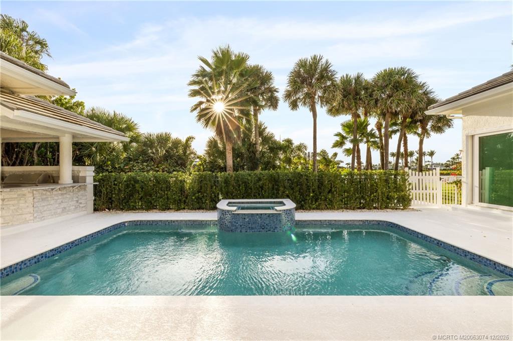 2925 SE Dune Drive