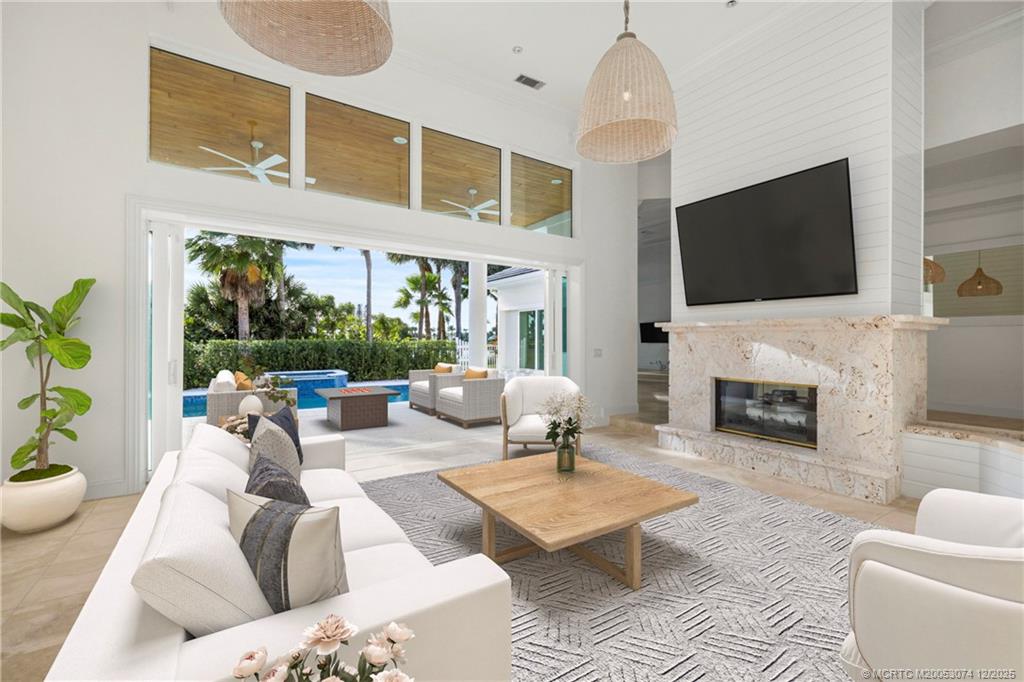 2925 SE Dune Drive