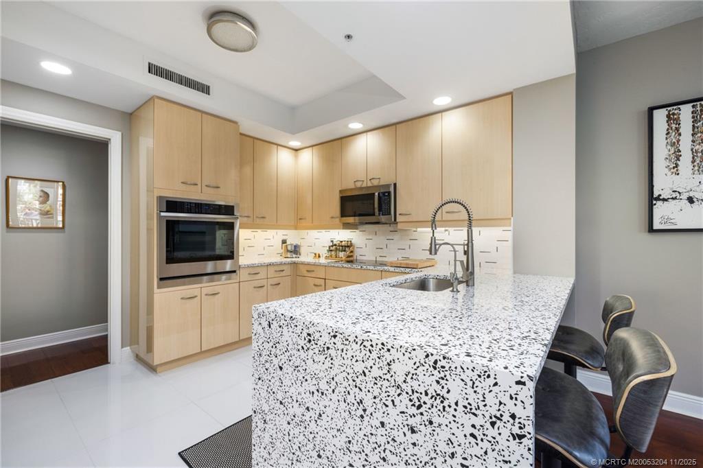 340 S US Highway 1 101