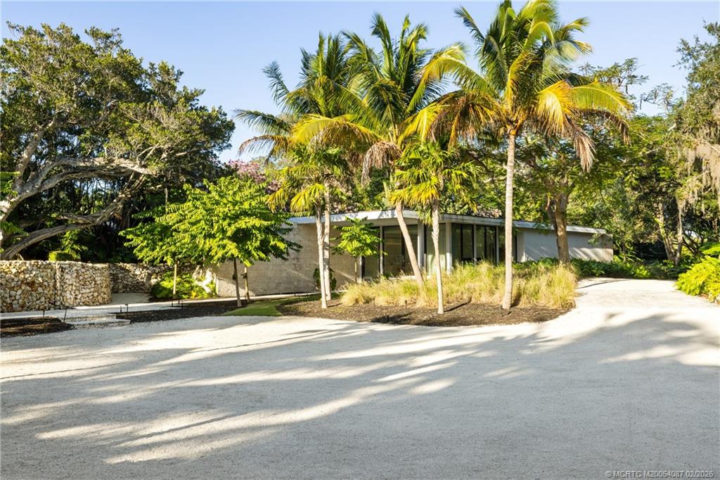 109 S River Road