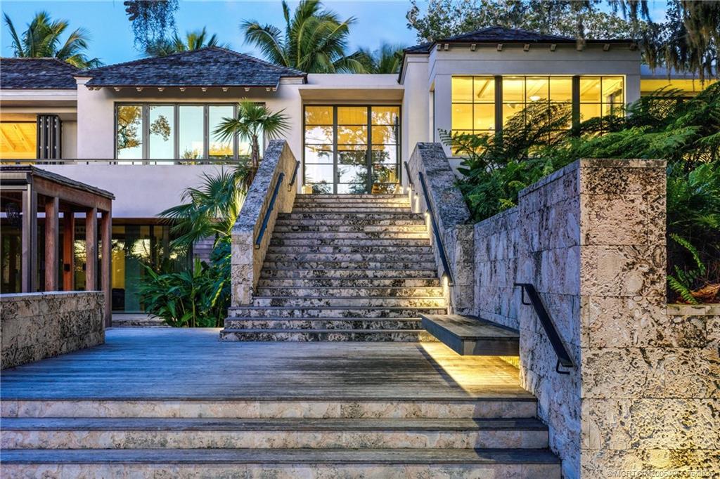109 S River Road