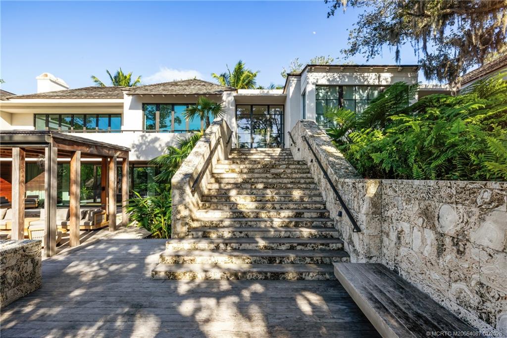 109 S River Road