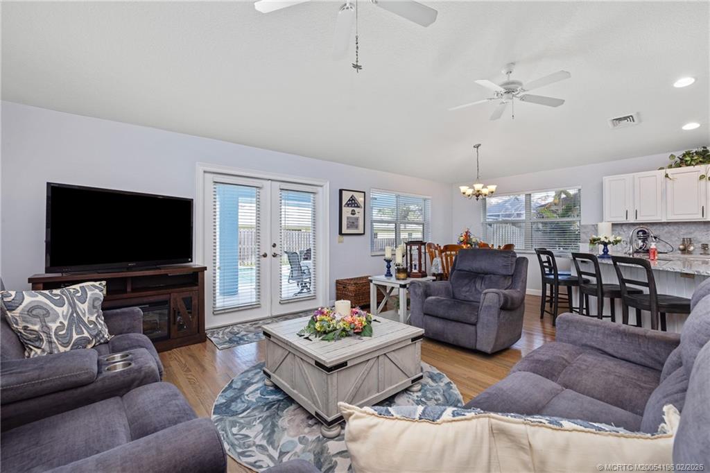 9325 SE Mercury Street