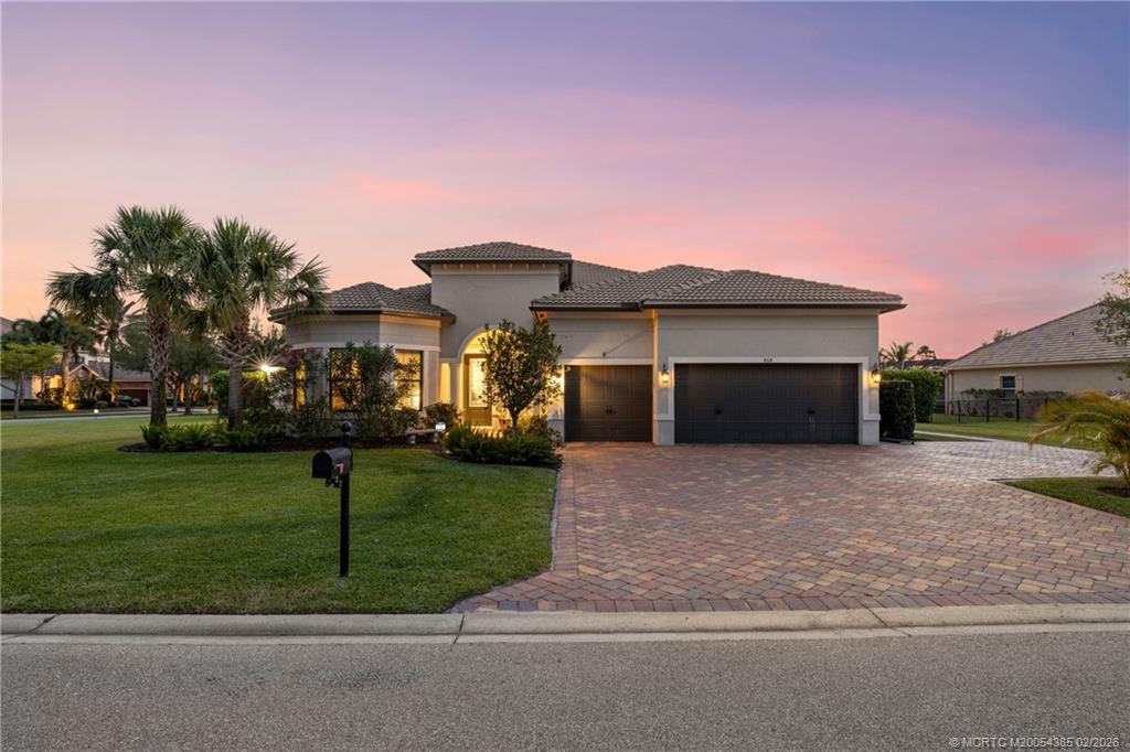 868 SW Habitat Lane