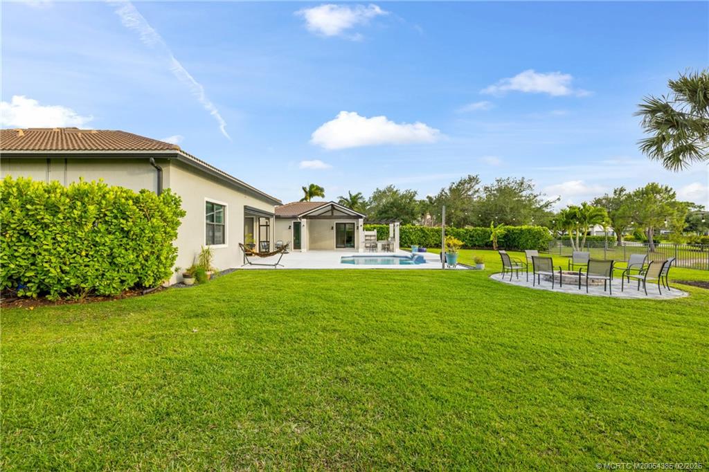 868 SW Habitat Lane