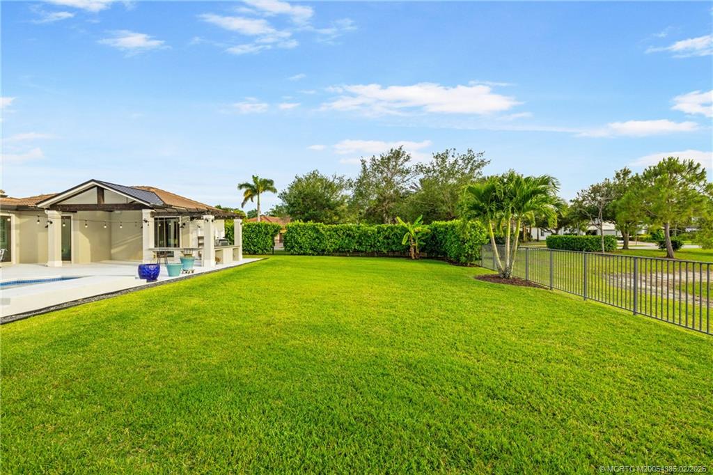 868 SW Habitat Lane