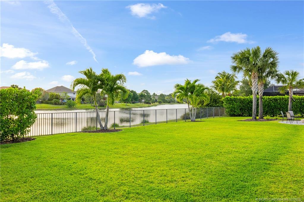 868 SW Habitat Lane