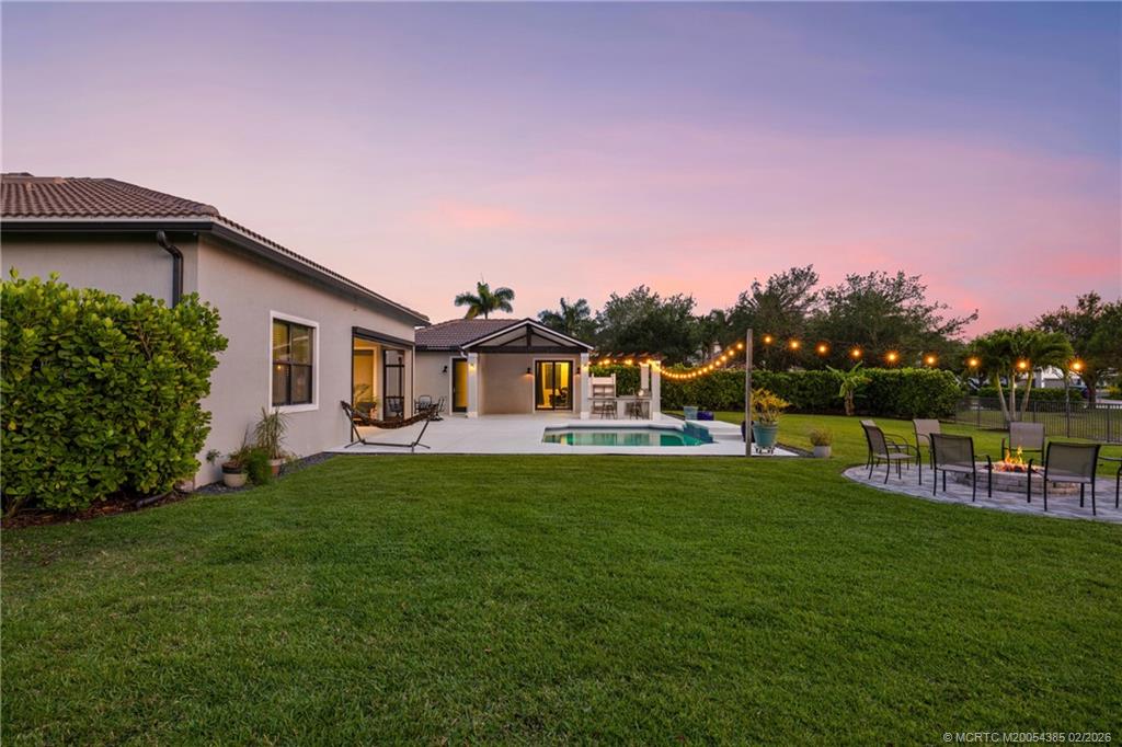 868 SW Habitat Lane