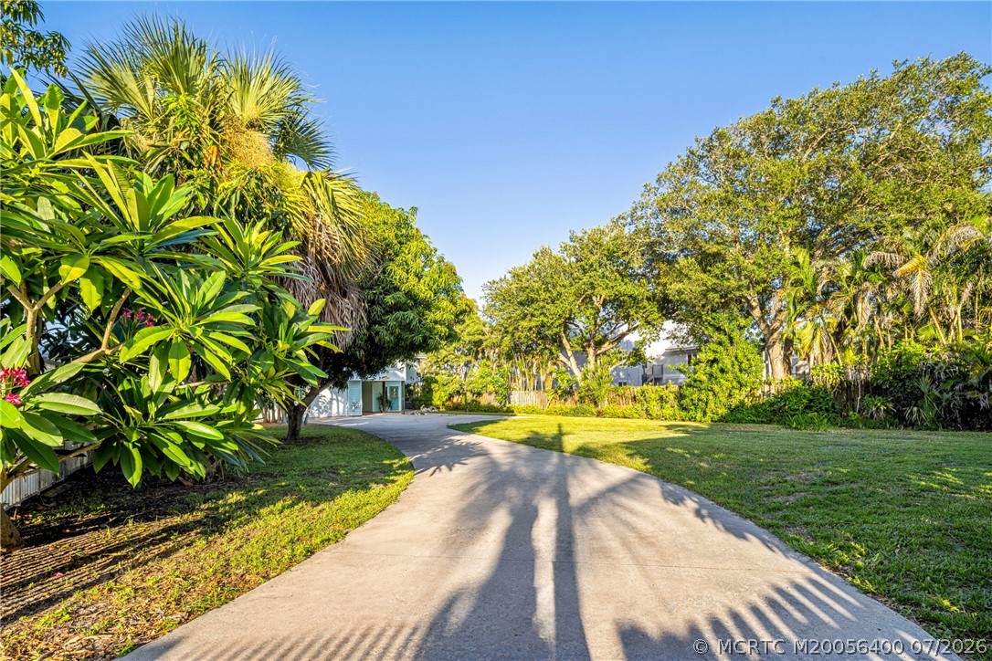 5644 SE Harbor Terrace