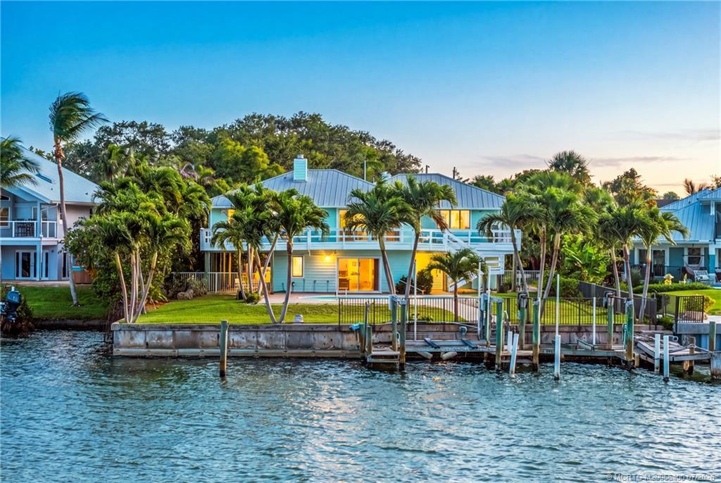 5644 SE Harbor Terrace