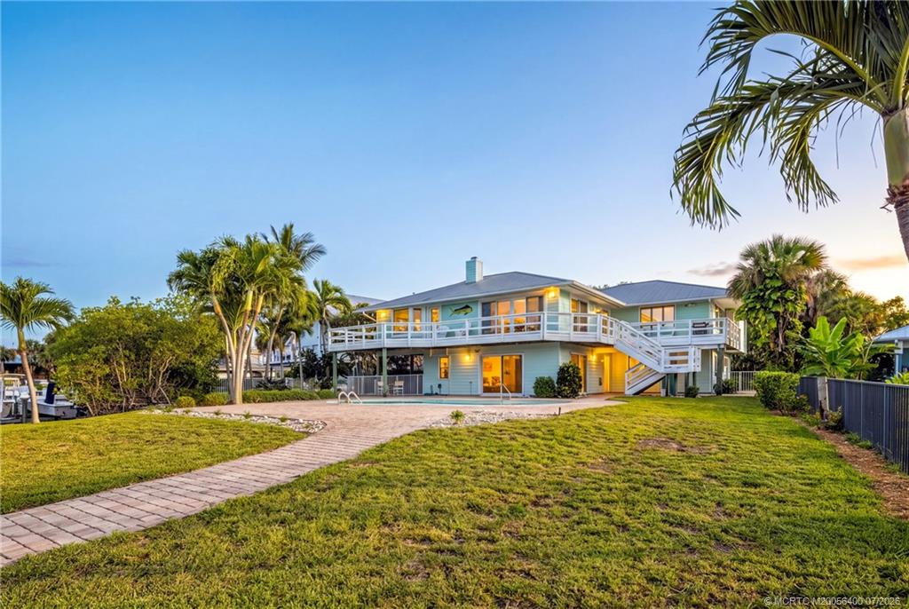 5644 SE Harbor Terrace