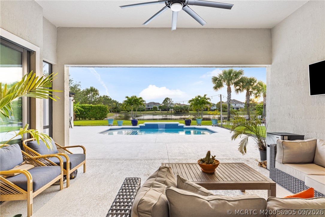 868 SW Habitat Lane