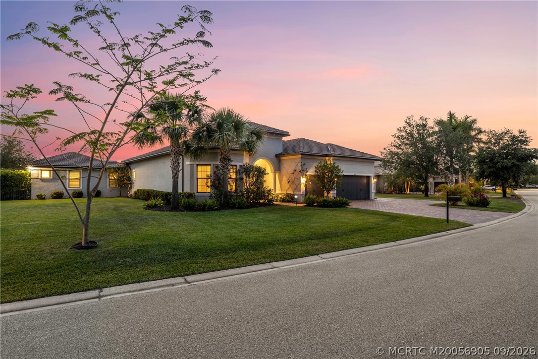 868 SW Habitat Lane