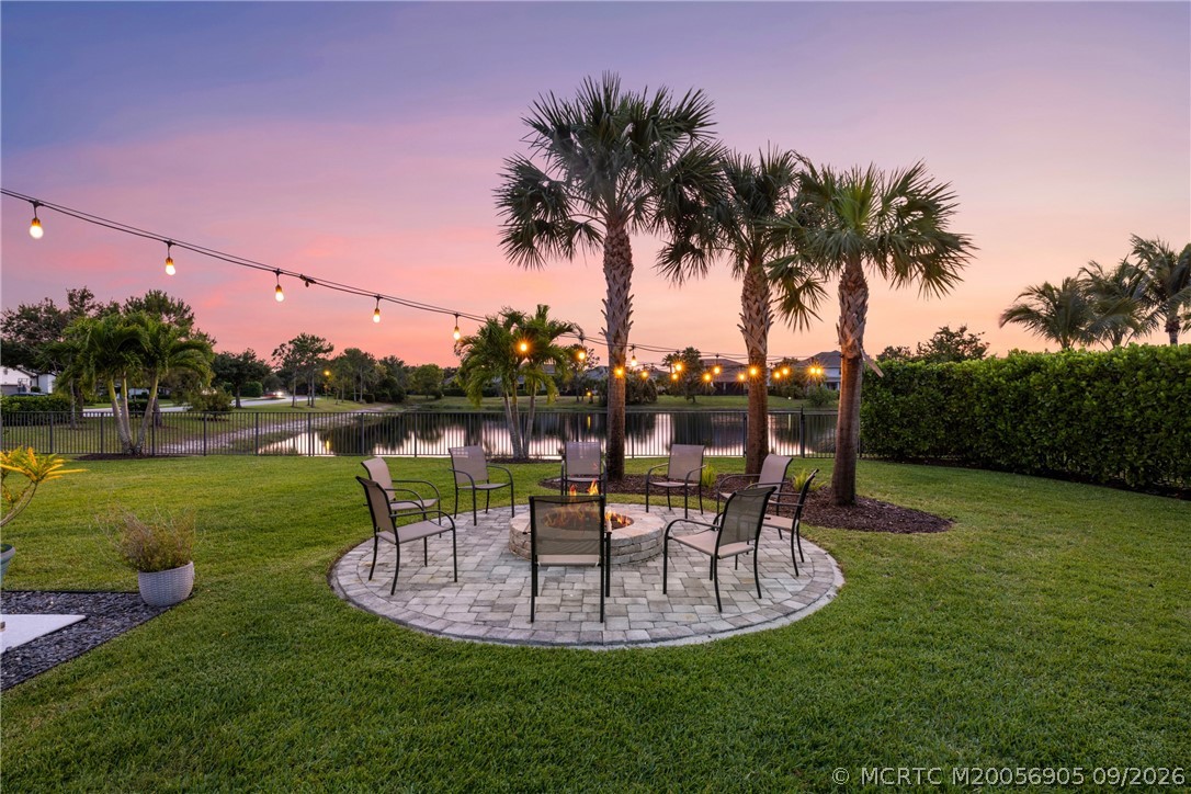 868 SW Habitat Lane