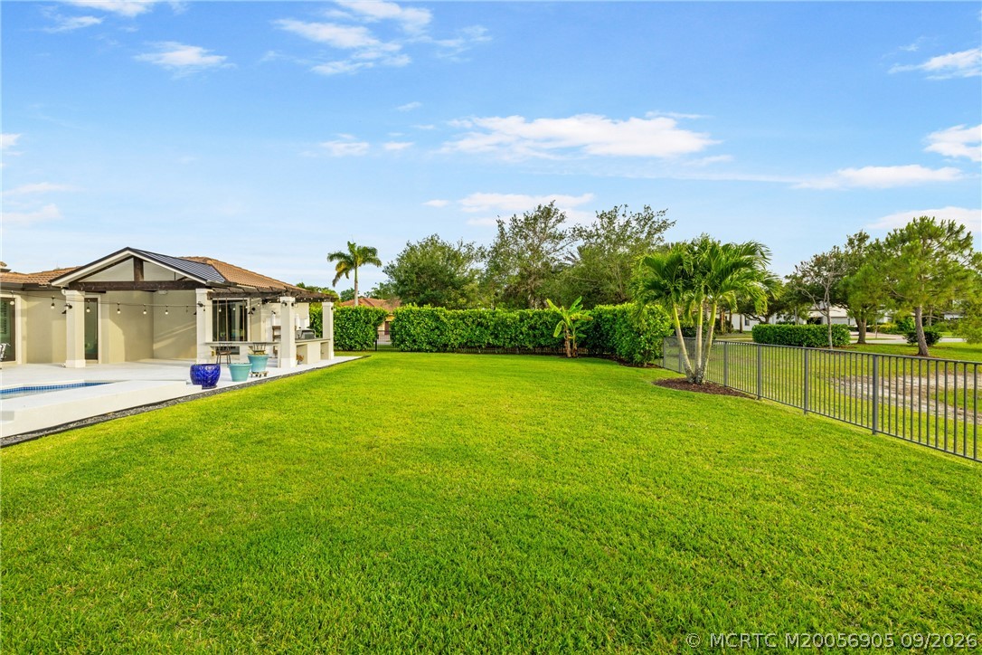 868 SW Habitat Lane