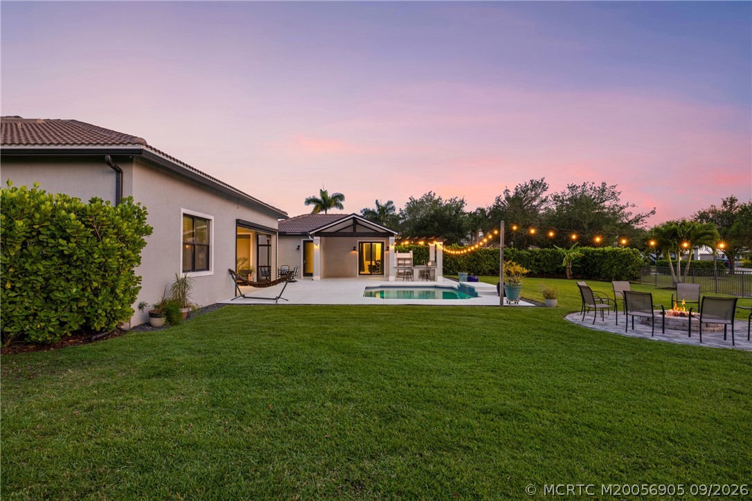 868 SW Habitat Lane