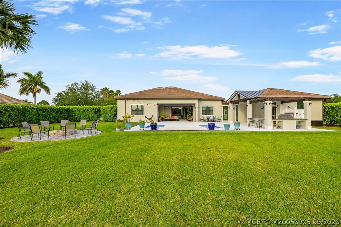 868 SW Habitat Lane