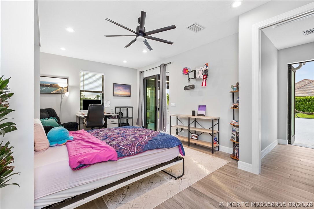 868 SW Habitat Lane
