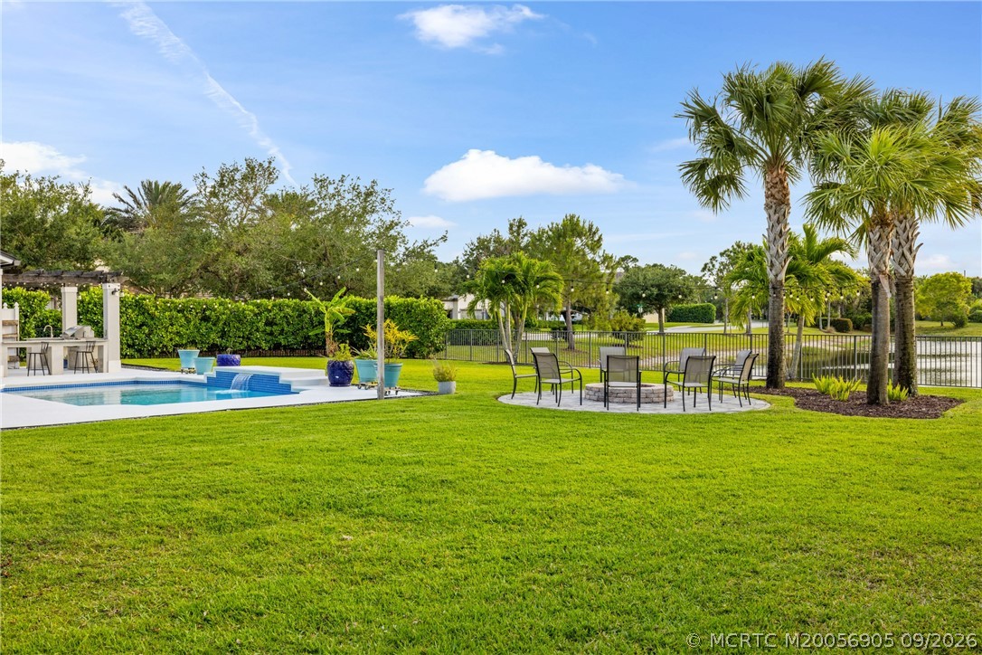 868 SW Habitat Lane