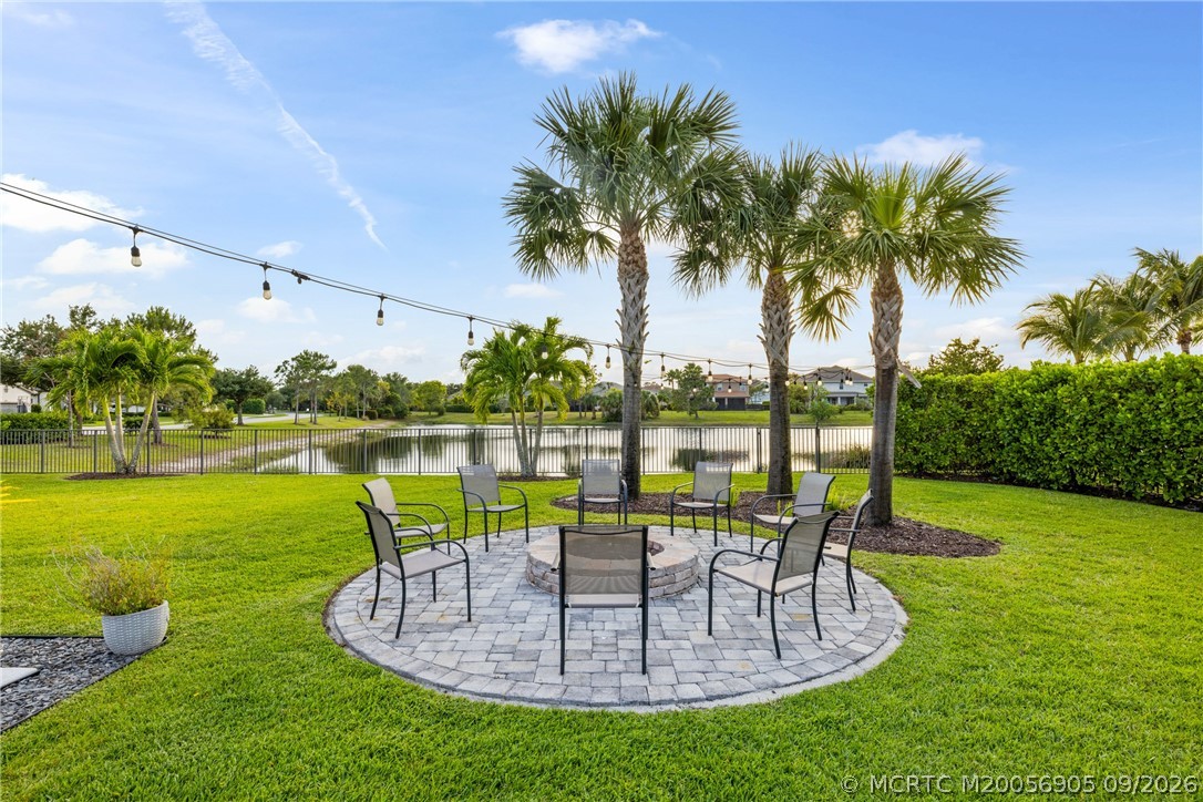 868 SW Habitat Lane