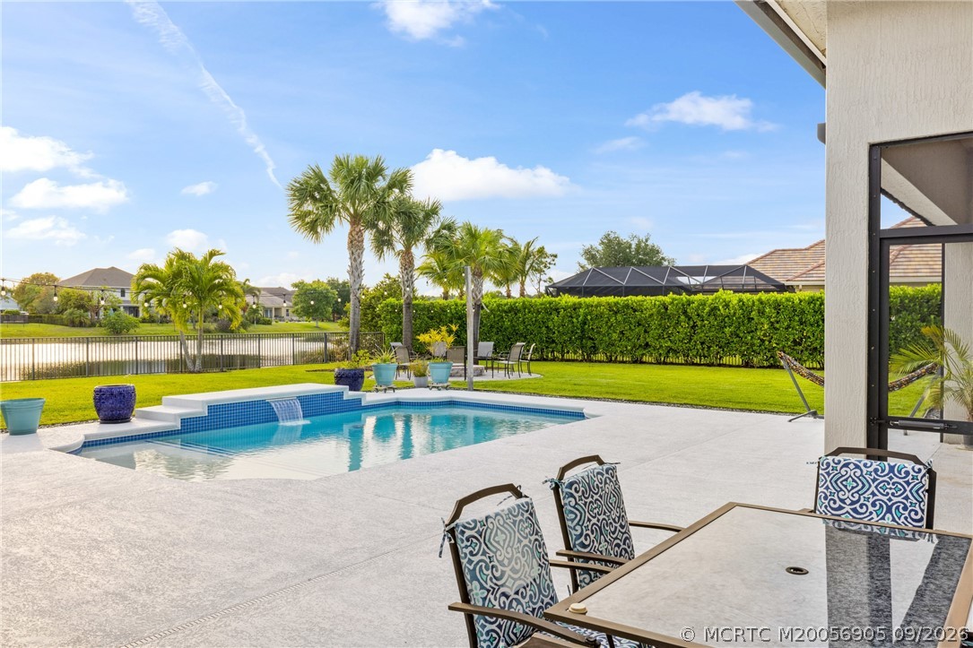 868 SW Habitat Lane