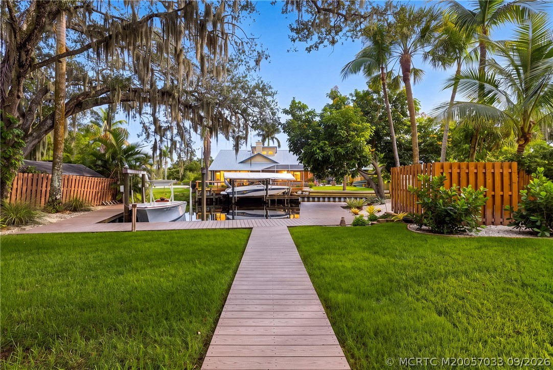 615 SW Rustic Circle