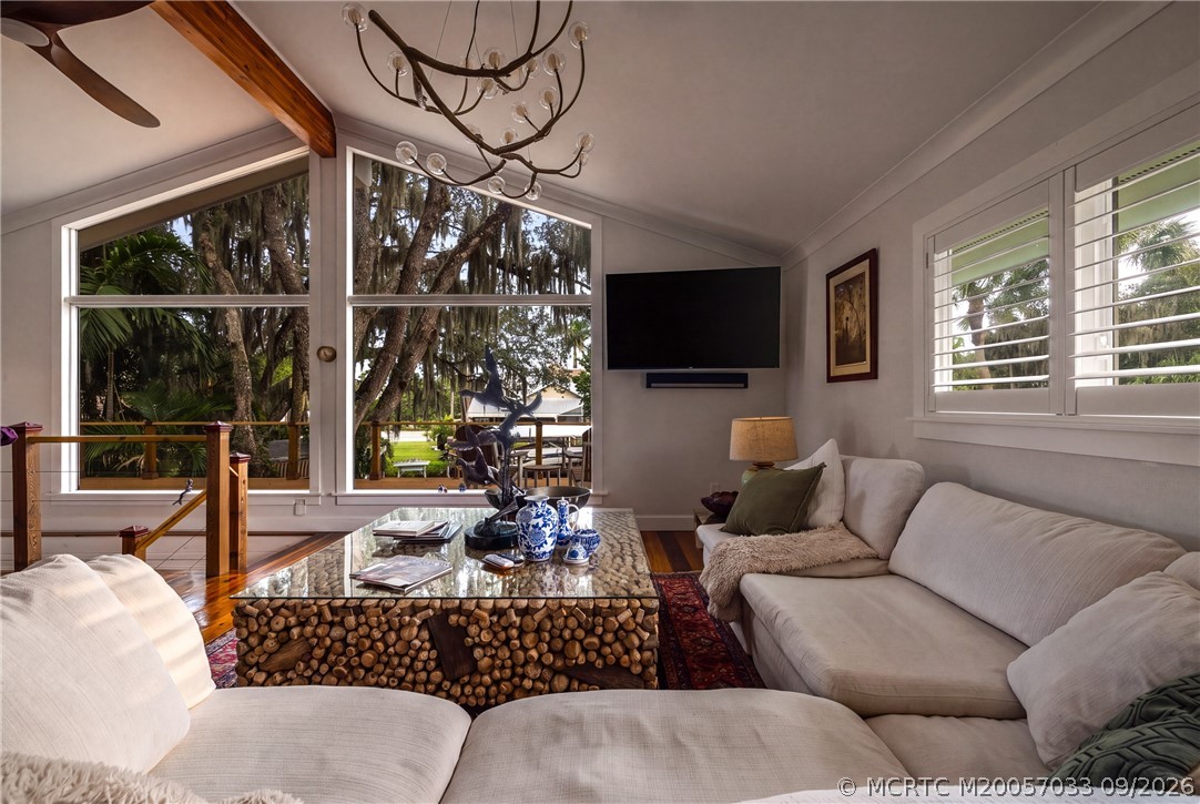 615 SW Rustic Circle