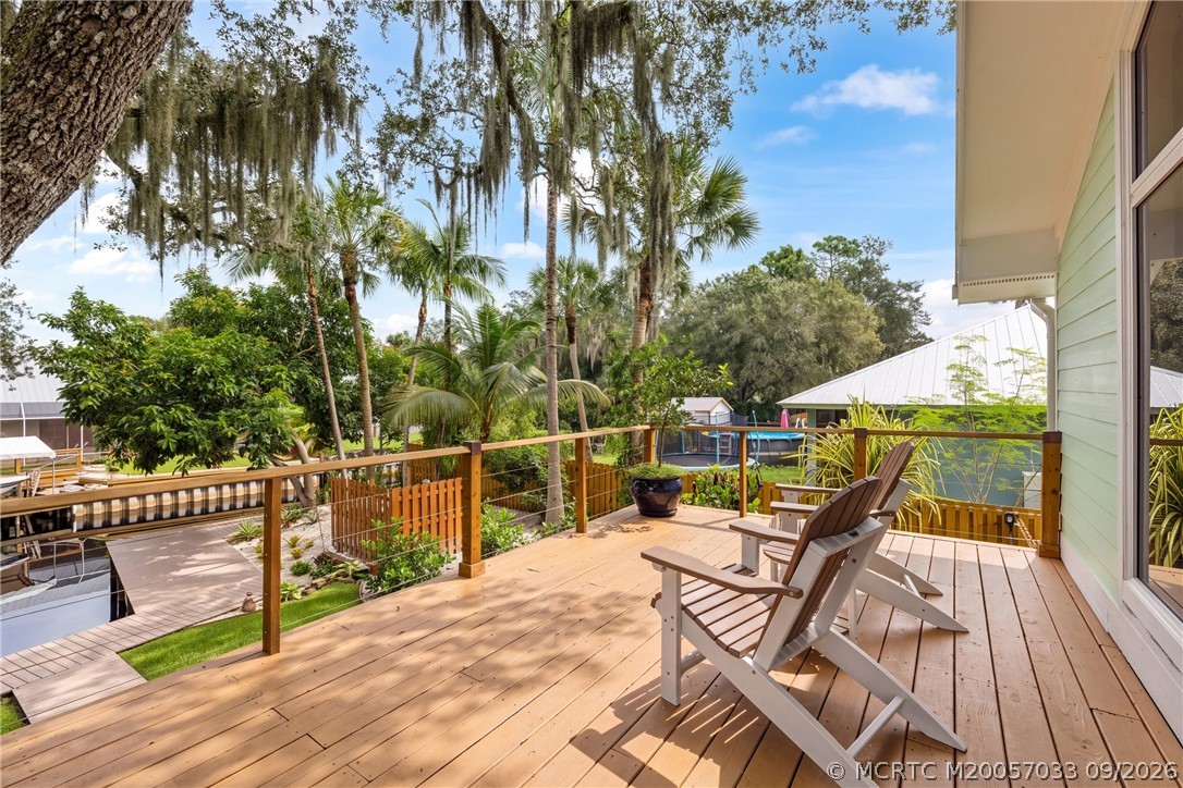 615 SW Rustic Circle