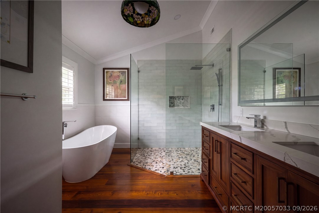 615 SW Rustic Circle