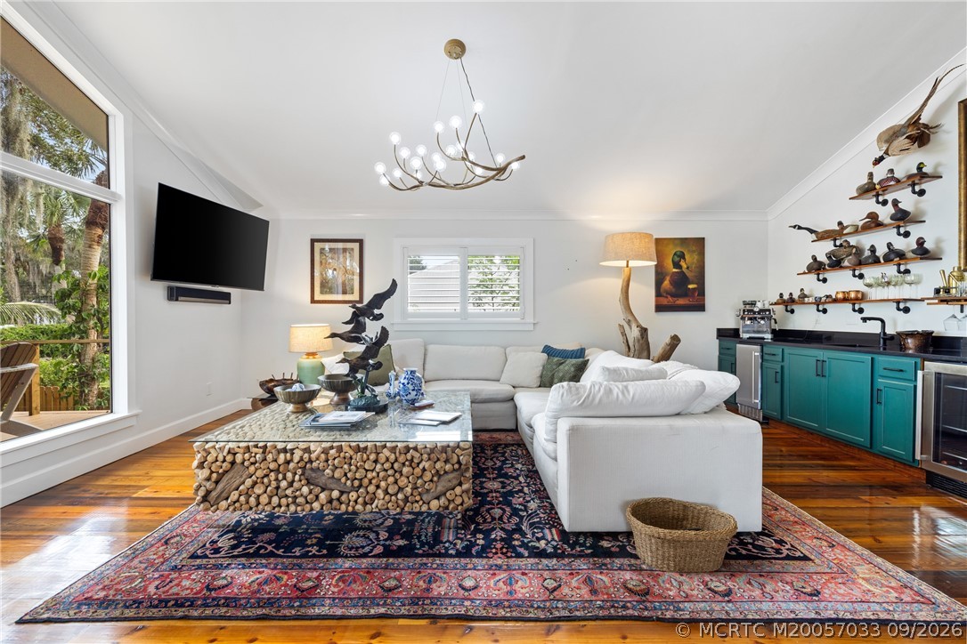 615 SW Rustic Circle