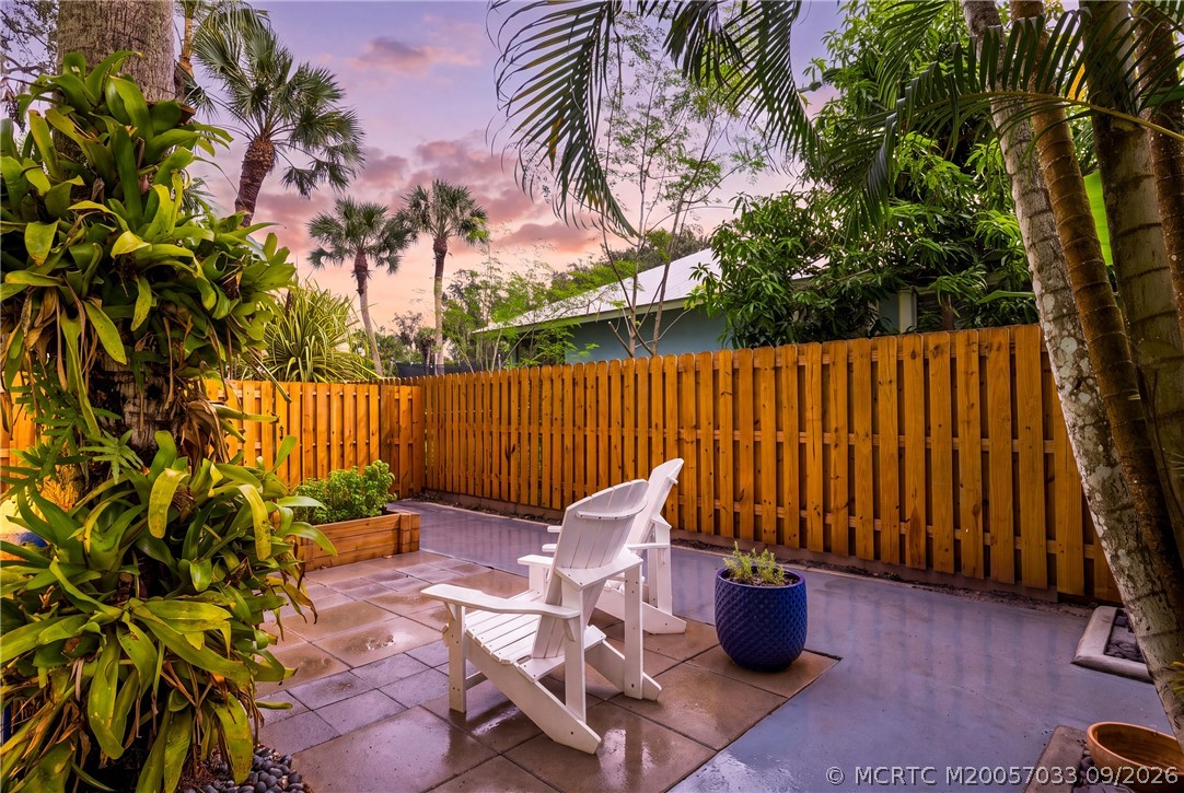 615 SW Rustic Circle