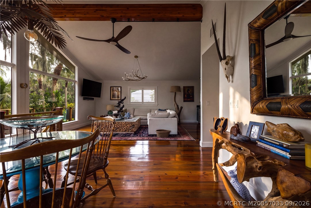 615 SW Rustic Circle