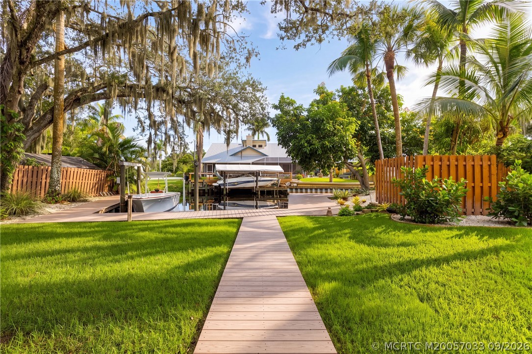 615 SW Rustic Circle