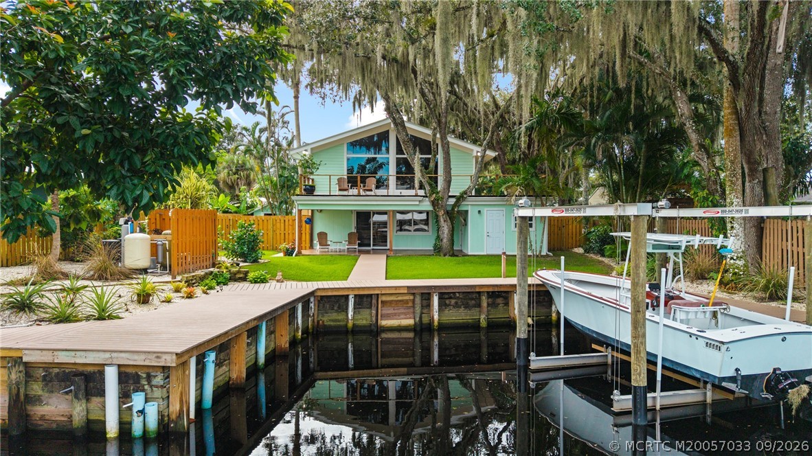 615 SW Rustic Circle