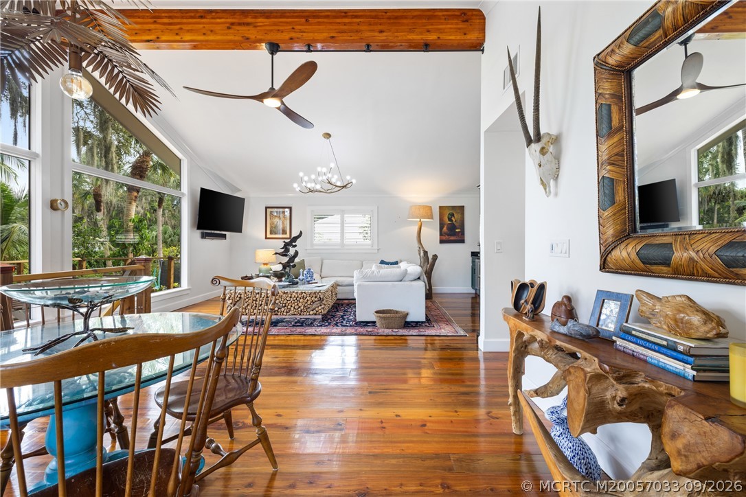 615 SW Rustic Circle