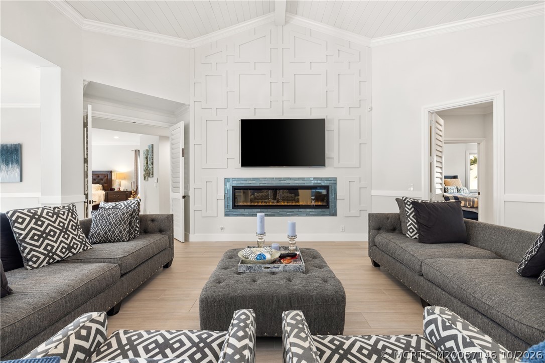 3220 W Channel Circle