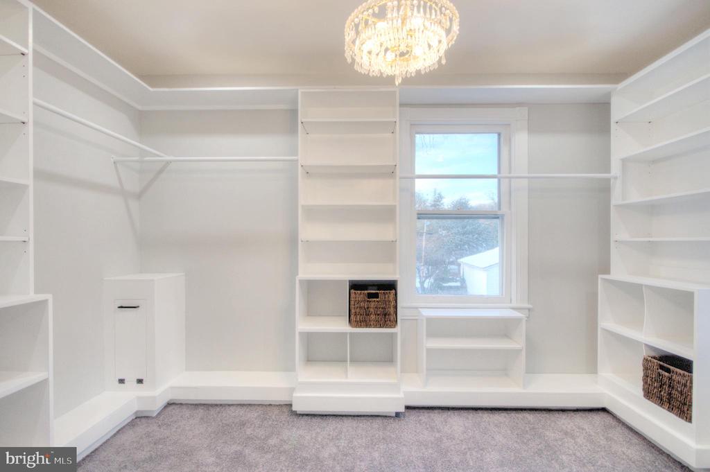 37 Union St