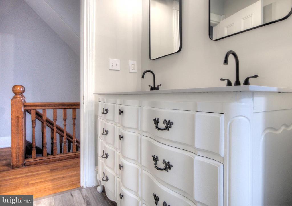 37 Union St