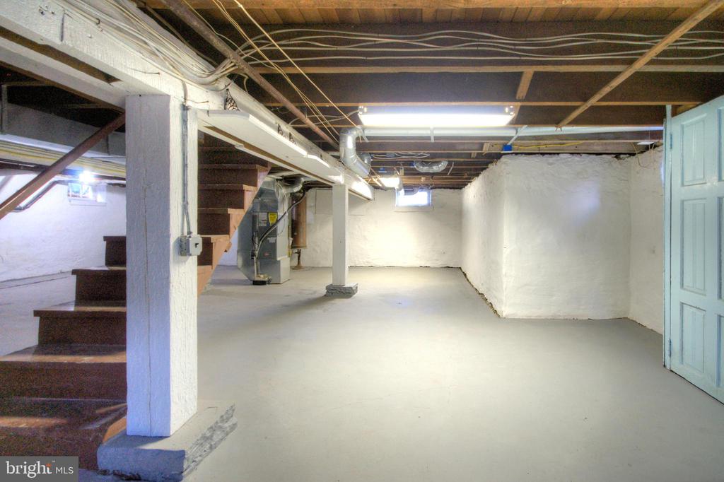 37 Union St