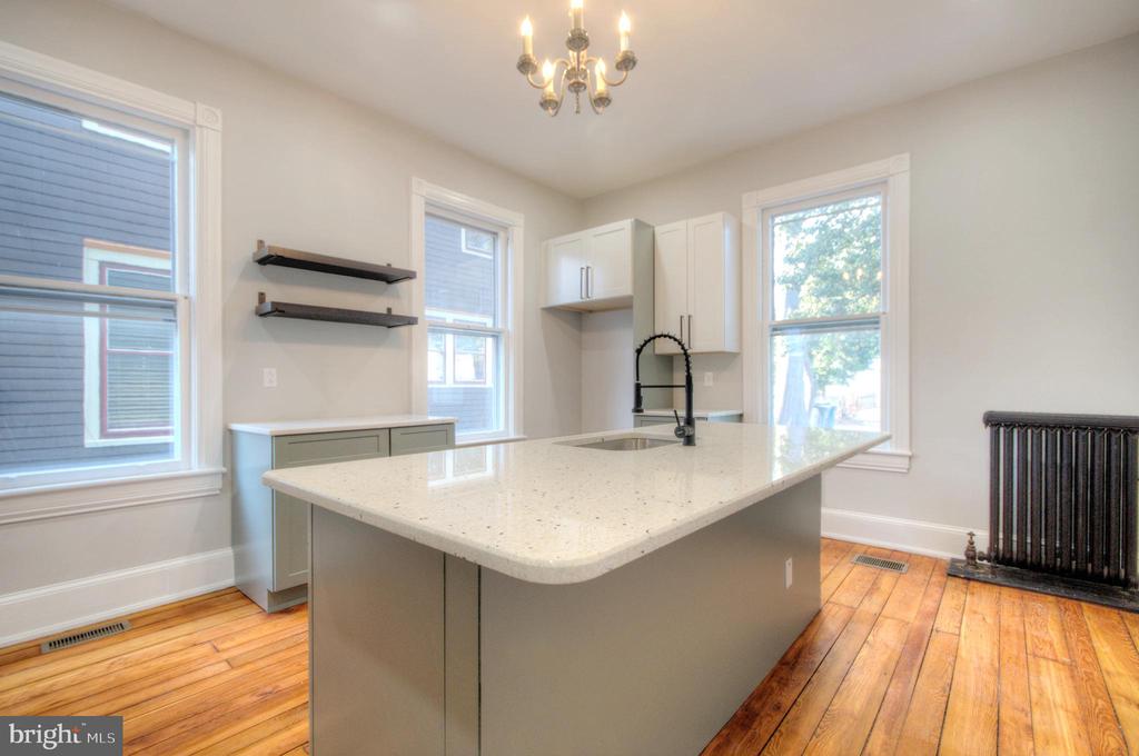 37 Union St