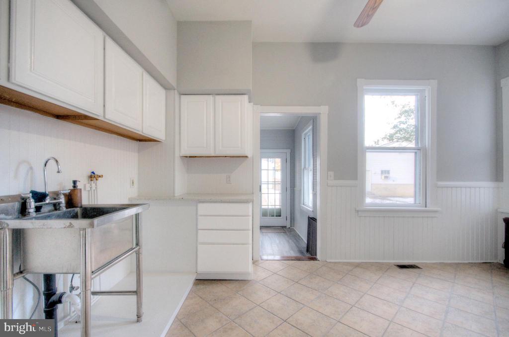 37 Union St
