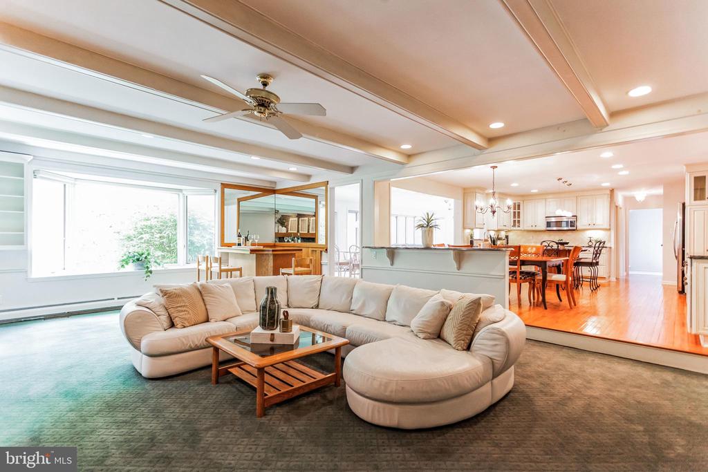 44 Woodside Dr