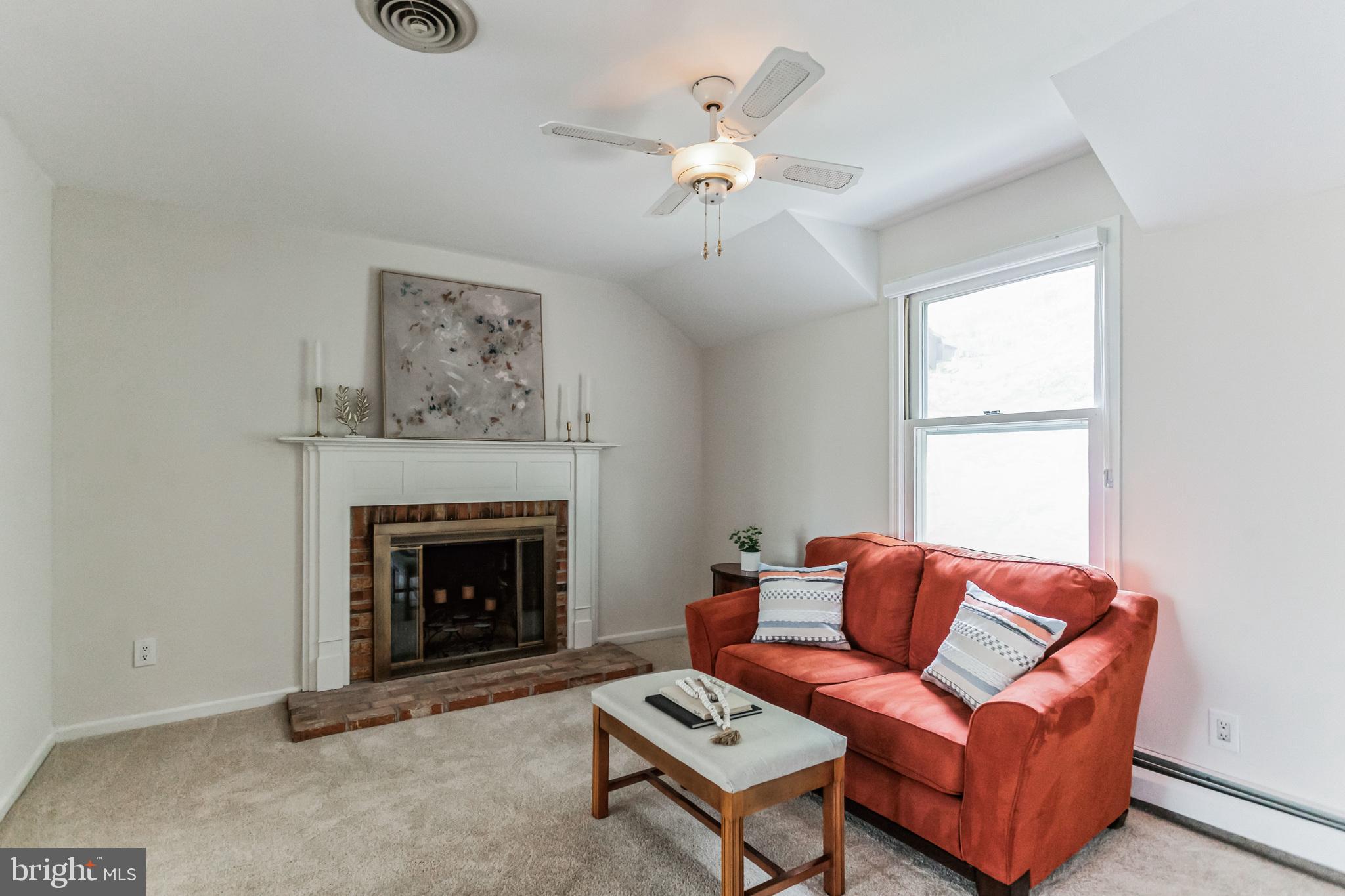 44 Woodside Dr